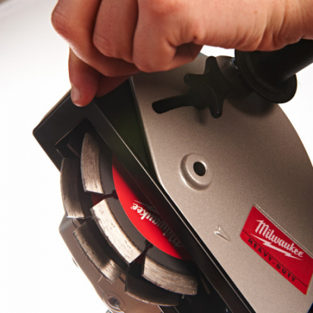 Mașină frezat caneluri cu disc diamantat, 30 mm 1500 W [1]