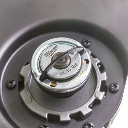 Polizor unghiular Milwaukee cu acumulator și franare disc [4]