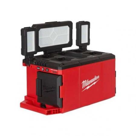 Proiector Milwaukee PACKOUT cu 3000 lumeni de iluminare
