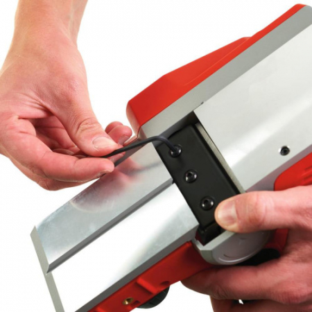 Rindea Milwaukee cu acumulator 82 mm pentru service auto [1]