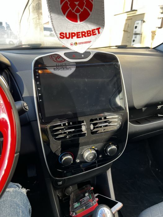 Navigatie Renault Clio 4 (2016-2019), Ecran 10 inch, 8GB RAM 256GB, 8-core [10]