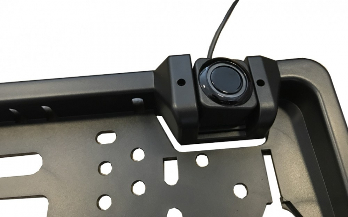 Sistem de parcare cu suport de numar si camera de marsarier cu 2 senzori de parcare incorporati [3]