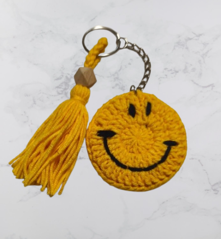 Breloc Smiley croșetat [1]