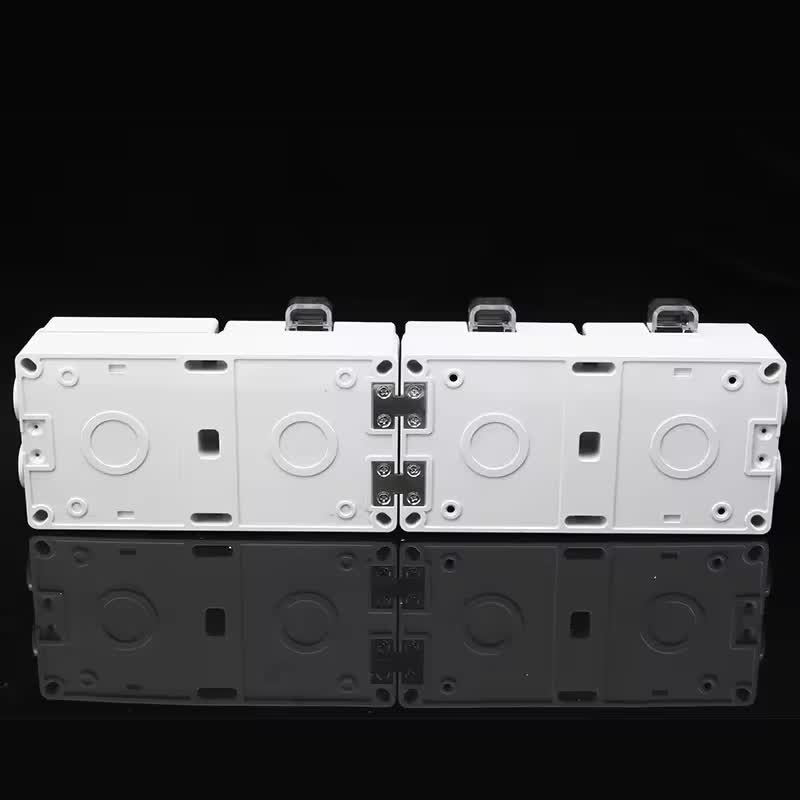 Priza tripla IP66 INNOVIX, cu Intrerupator, Ideala pentru Exterior, Rezistenta la apa si praf, Gri [6]