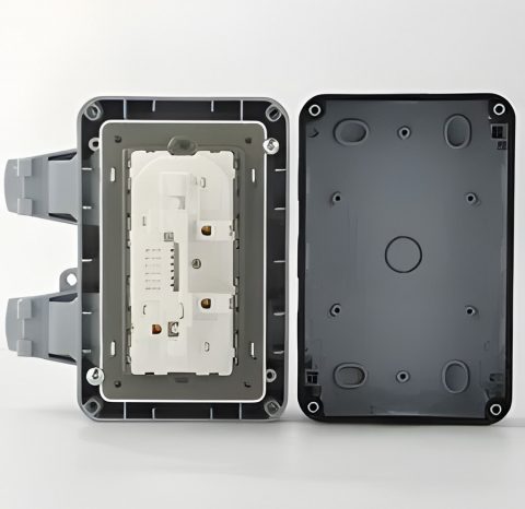 Priza dubla exterior INNOVIX, Model Standard European, 250V/16A, IP66, rezistenta la apa si praf, gri cu intrerupatoare individuale [1]