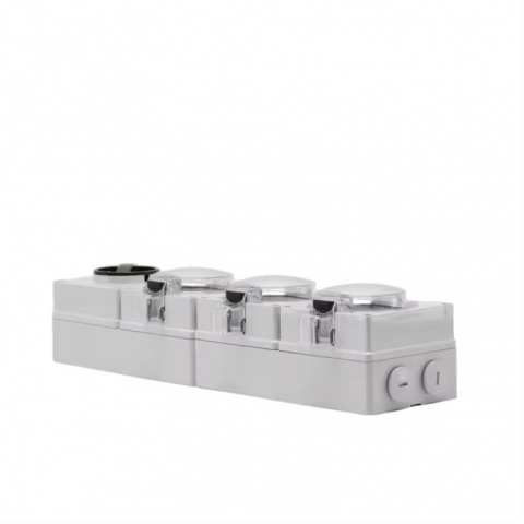 Priza tripla IP66 INNOVIX, cu Intrerupator, Ideala pentru Exterior, Rezistenta la apa si praf, Gri [1]