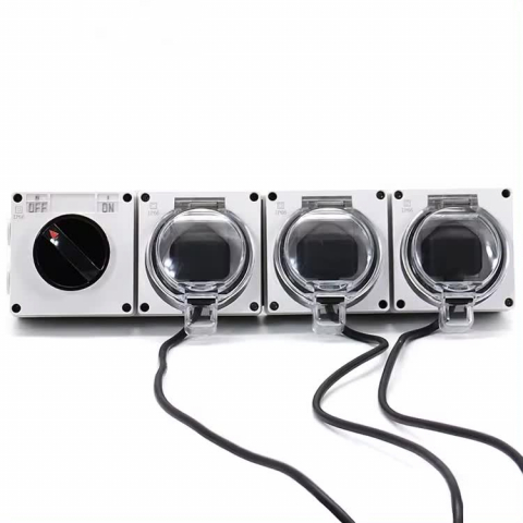 Priza tripla IP66 INNOVIX, cu Intrerupator, Ideala pentru Exterior, Rezistenta la apa si praf, Gri [3]