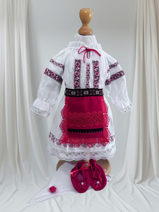 Costum national fetita Irina [1]