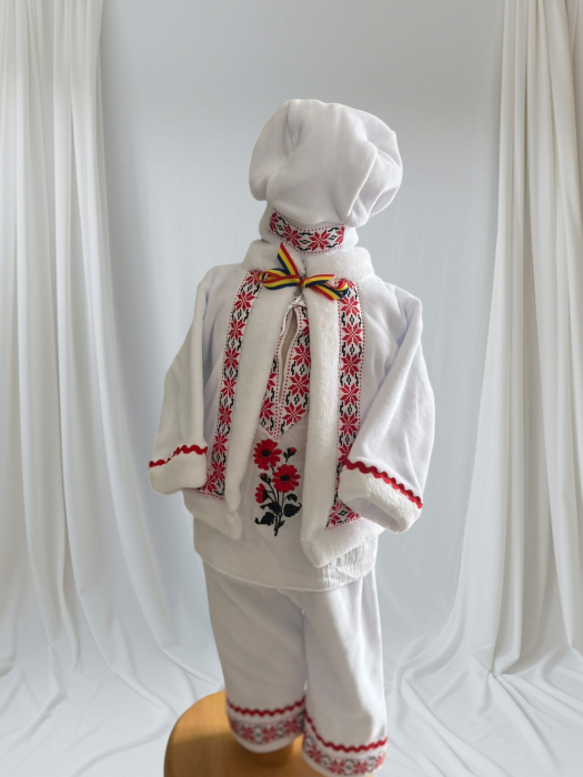 Costum traditional botez Ionut [1]
