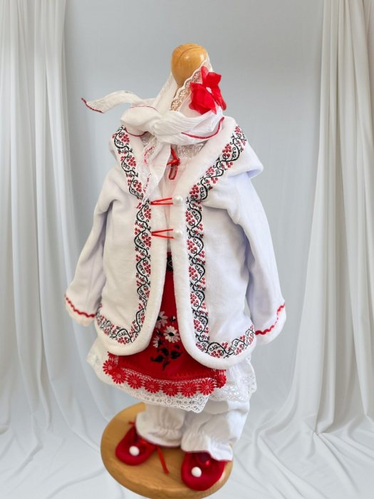 Costum traditional Alexandra [1]