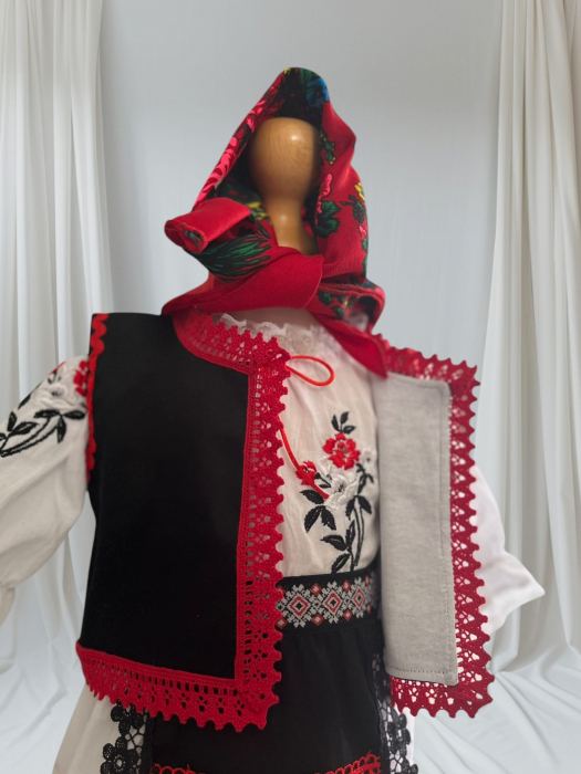 Costum botez 6 piese traditional Mara [2]