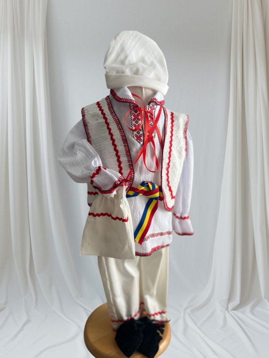 Costum national baiat Tudor [3]