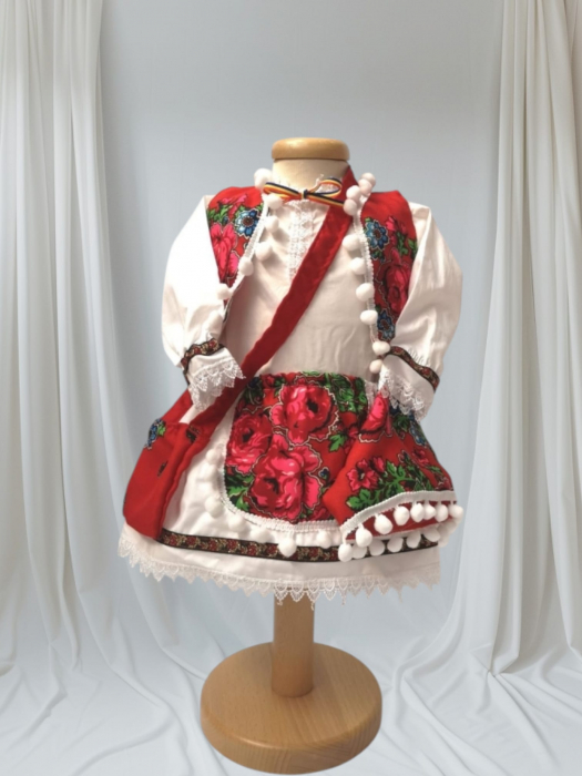 Costum traditional botez Ioana [1]