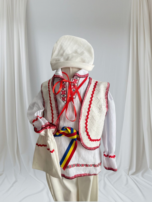 Costum national baiat Tudor [4]