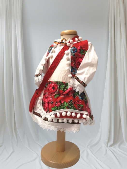 Costum traditional botez Ioana [2]