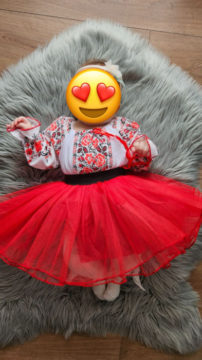 Costum traditional Miruna bebe [3]