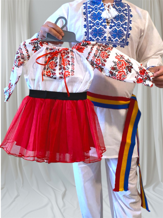 Costum traditional Miruna bebe [1]