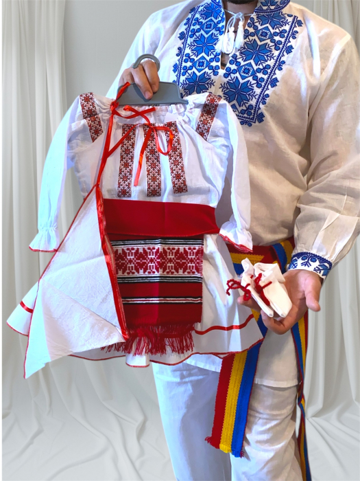 Costum traditional Violeta [4]