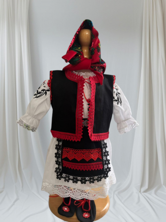 Costum botez 6 piese traditional Mara [1]