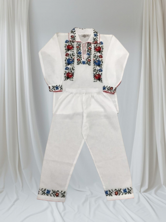 Haine baietei - Costum traditional Razvan