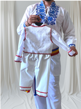 Costum national baiat Tudor [1]