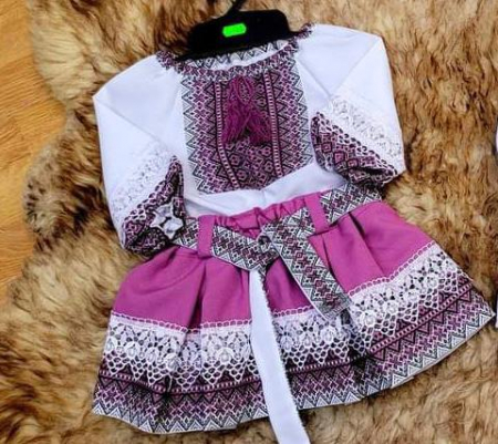 Costum traditional Laura [1]