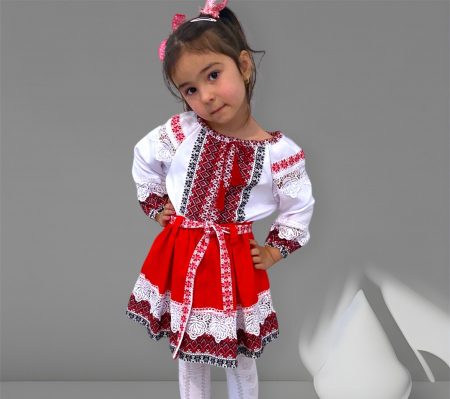 Costum traditional Lucica [4]