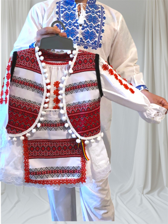 Botez si aniversari - Costum traditional Mara