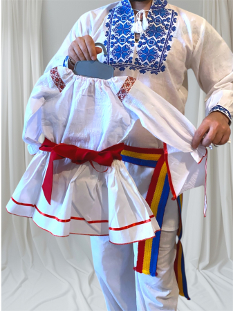 Costum traditional Violeta [2]