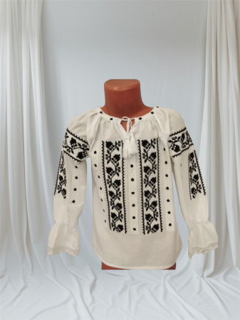 Seturi familie - Ie traditionala Catalina