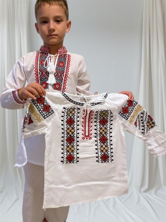 Haine fetite - Ie traditionala Raluca