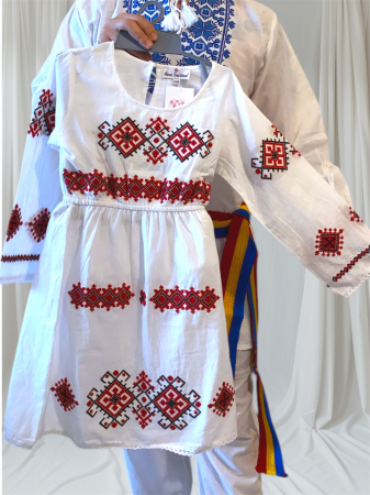 Haine fetite - Rochita traditionala Ioana