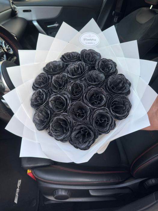 Buchet Trandafiri Imperiali Negru Cu Sclipici [1]