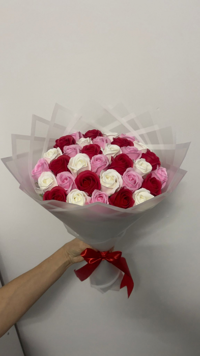 Buchet Trandafiri Roz-Alb-Rosu [1]