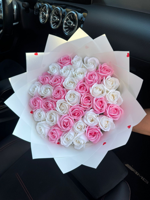 Buchet Trandafiri Roz-Alb [1]