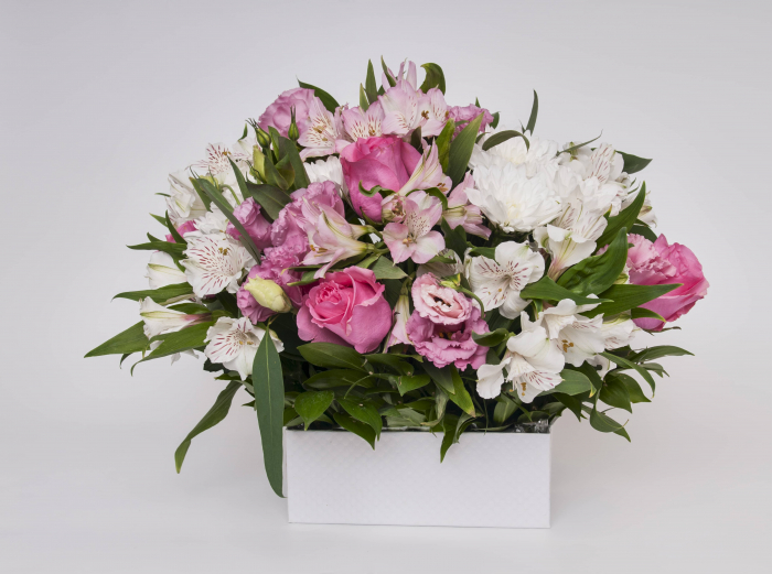 Aranjament floral ciclam [1]