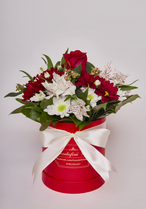 Aranjament floral cilindric roșu aprins ” varianta 2 din 3” [1]