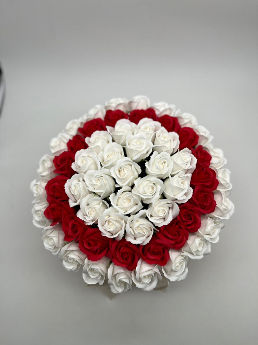 Aranjament floral din flori de săpun [17]