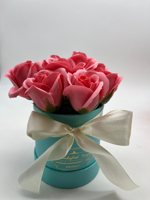 Aranjament floral din flori de săpun [9]