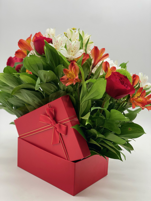 Aranjament floral ” Just for you red” [4]