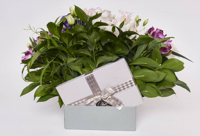 Aranjament floral ” Special for you” [4]