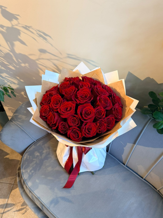 Buchet 27 de trandafiri rosii [3]