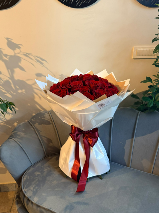 Buchet 27 de trandafiri rosii [2]