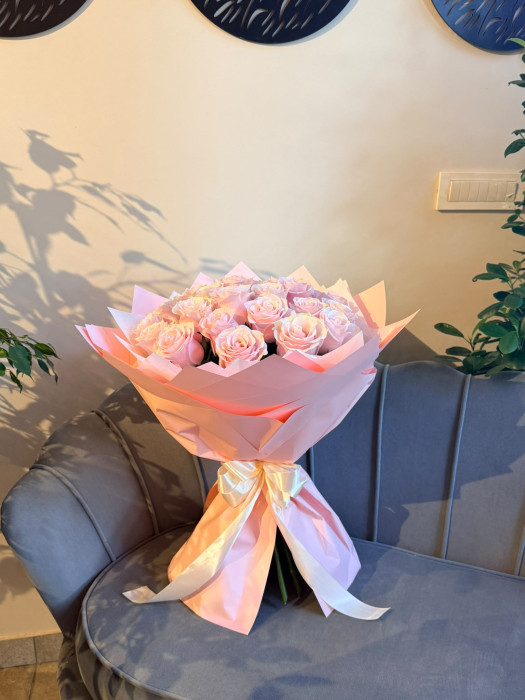 Buchet 27 de trandafiri roz [3]