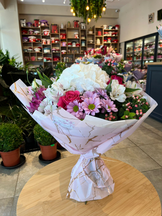 Buchet hortensia alb [2]
