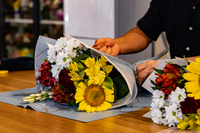 Buchet mixt cu flori de sezon [2]