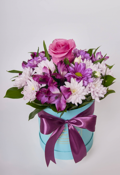 Aranjament floral  pink  ”cutie cilindrică varianta 3 din 3” [1]