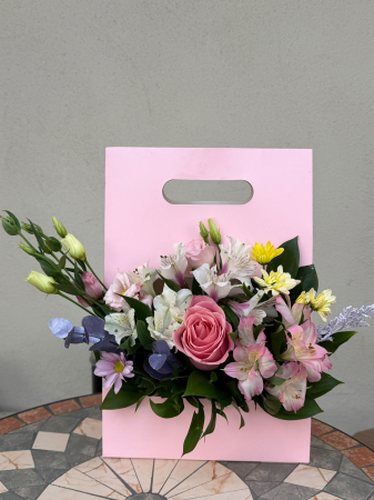 Aranjamente cu flori elegante - Aranjament Floral