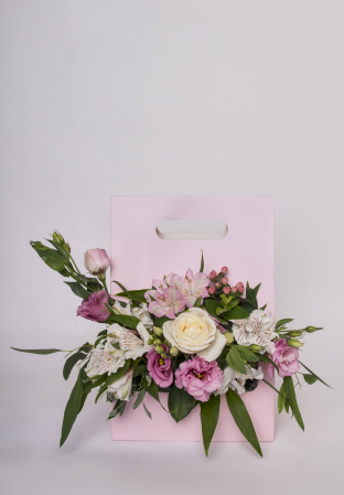 Aranjamente florale - Aranjament floral ” Just for you all pink”