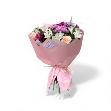 Buchete - Buchet care conține trandafiri, crizantemă, solidago și alstroemeria.